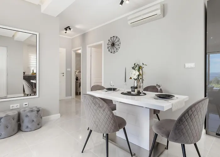 Ferienhaus Makvic By Interhome