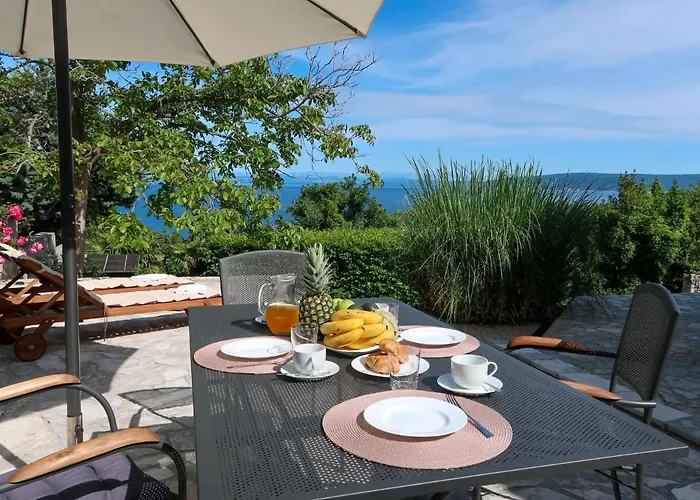 Makvic By Interhome Ferienhaus Mošćenička Draga