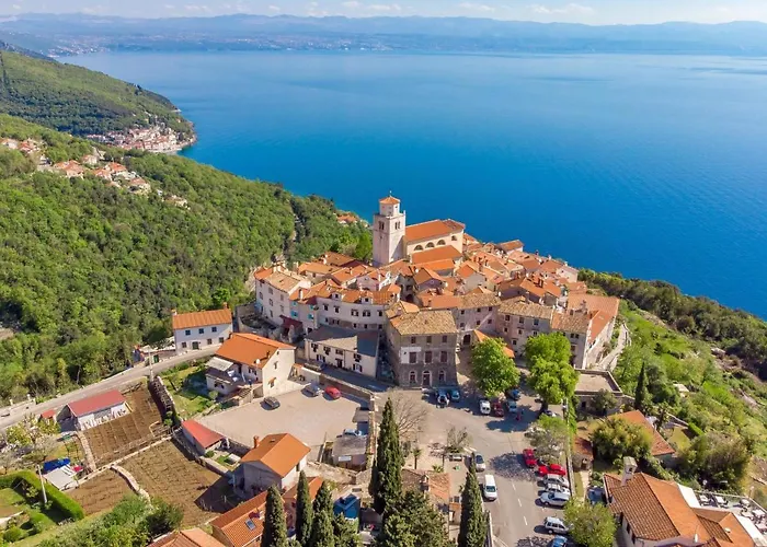 Makvic By Interhome Ferienhaus Mošćenička Draga