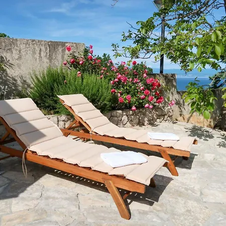 Ferienhaus Makvic By Interhome