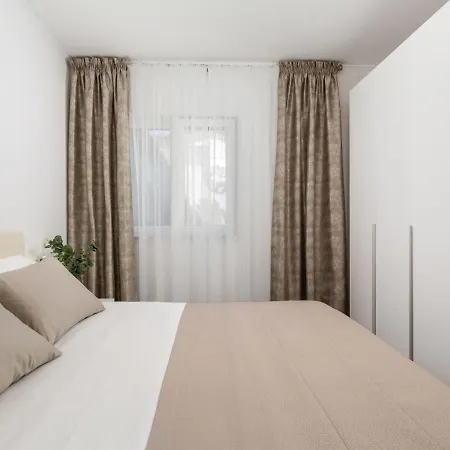 Makvic By Interhome Ferienhaus *